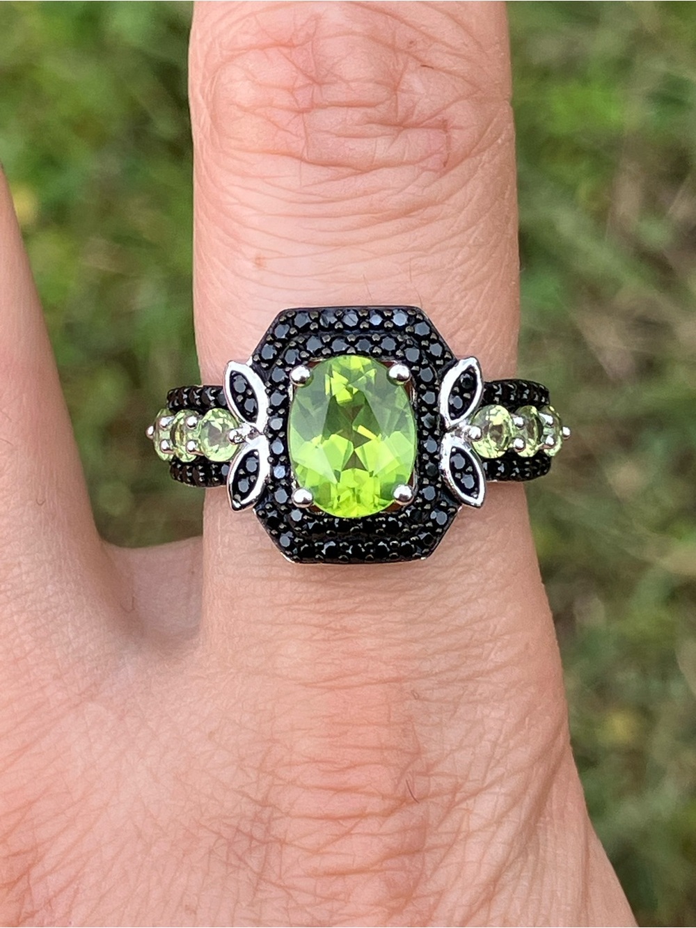 Natural Peridot Black Spinel Sterling Silver Ring Size 9